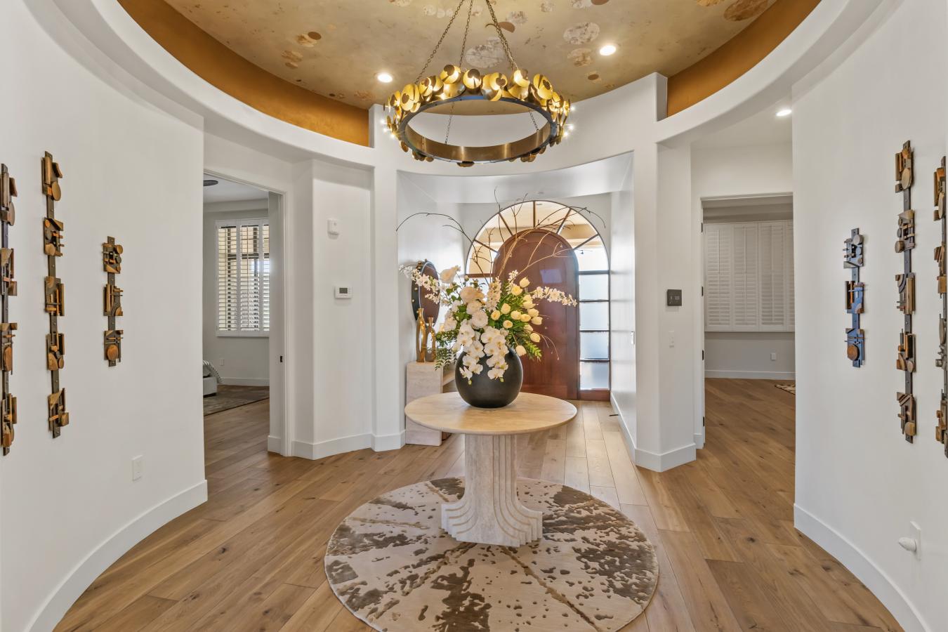 Phoenix, Maricopa, 85016, United States, 4 Bedrooms Bedrooms, ,4 BathroomsBathrooms,Residential,For Sale,1880084