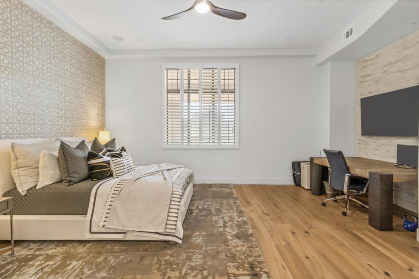 Phoenix, Maricopa, 85016, United States, 4 Bedrooms Bedrooms, ,4 BathroomsBathrooms,Residential,For Sale,1880084