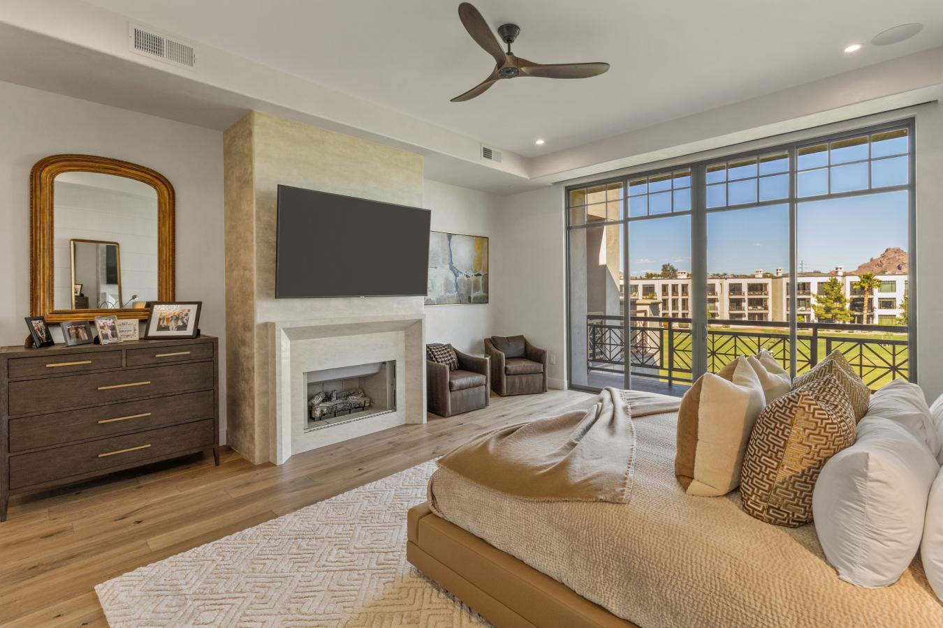 Phoenix, Maricopa, 85016, United States, 4 Bedrooms Bedrooms, ,4 BathroomsBathrooms,Residential,For Sale,1880084