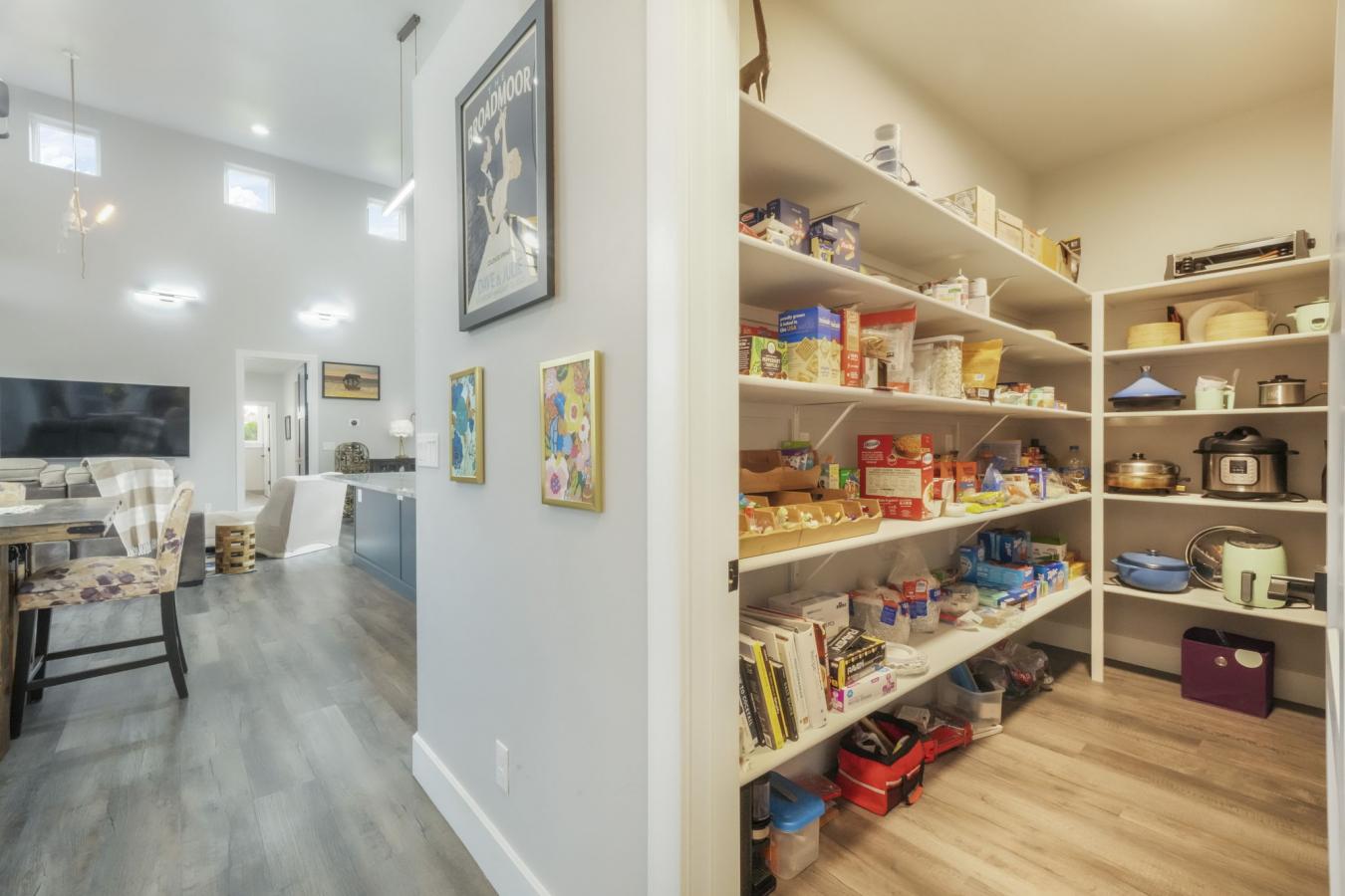 Monument, El Paso, 80132, United States, 4 Bedrooms Bedrooms, ,3 BathroomsBathrooms,Residential,For Sale,1888375