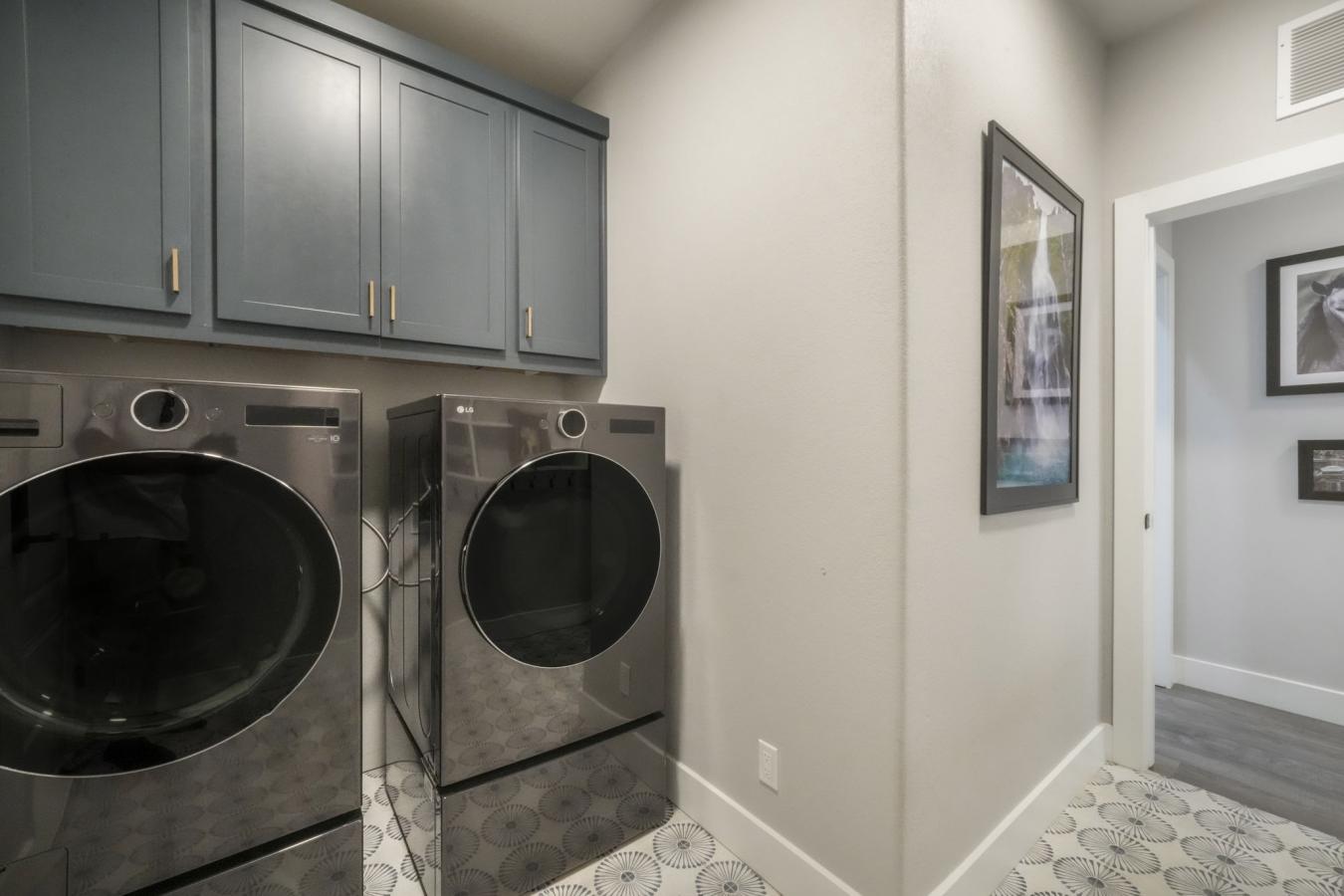 Monument, El Paso, 80132, United States, 4 Bedrooms Bedrooms, ,3 BathroomsBathrooms,Residential,For Sale,1888375