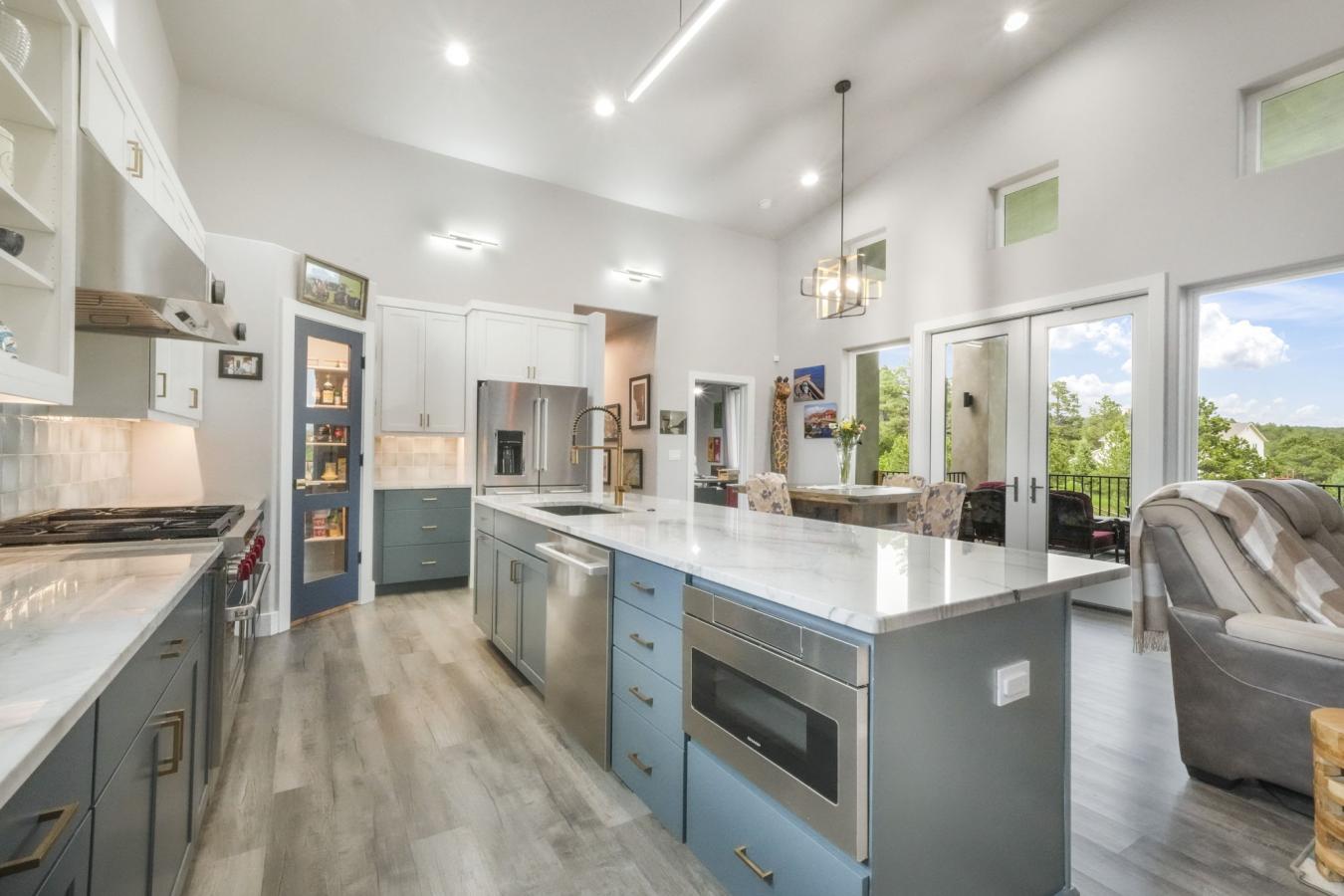 Monument, El Paso, 80132, United States, 4 Bedrooms Bedrooms, ,3 BathroomsBathrooms,Residential,For Sale,1888375