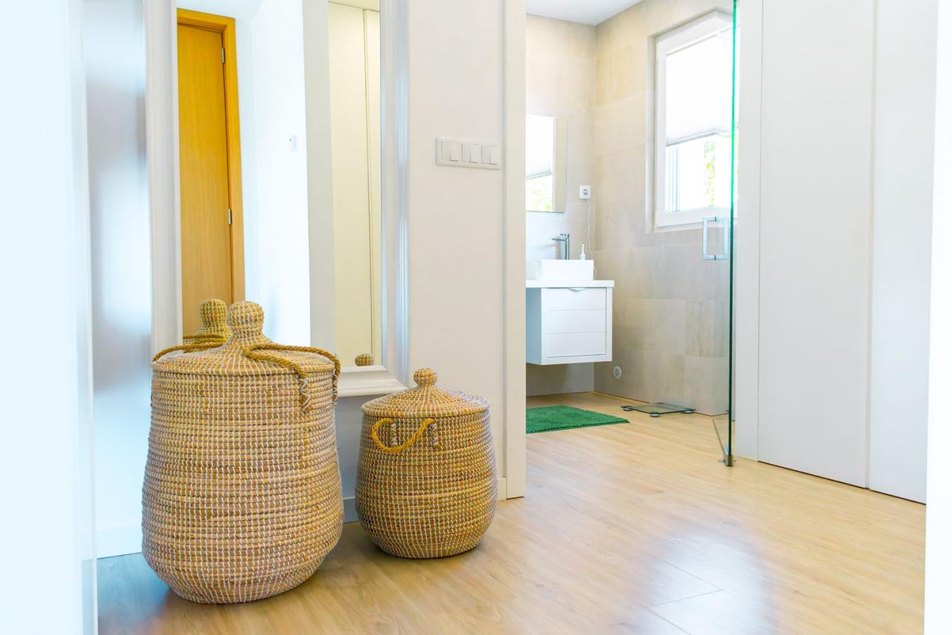 Lamego, Portugal, 5100, Portugal, 3 Bedrooms Bedrooms, ,4 BathroomsBathrooms,Residential,For Sale,1888373