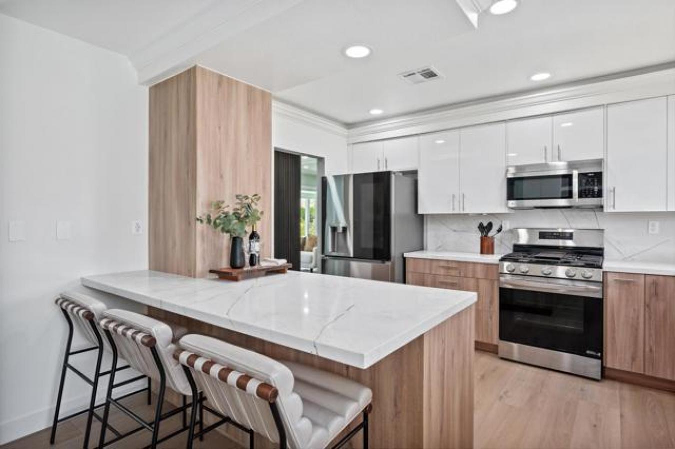 Palm Desert, California, 92260, United States, 3 Bedrooms Bedrooms, ,2 BathroomsBathrooms,Residential,For Sale,1888372