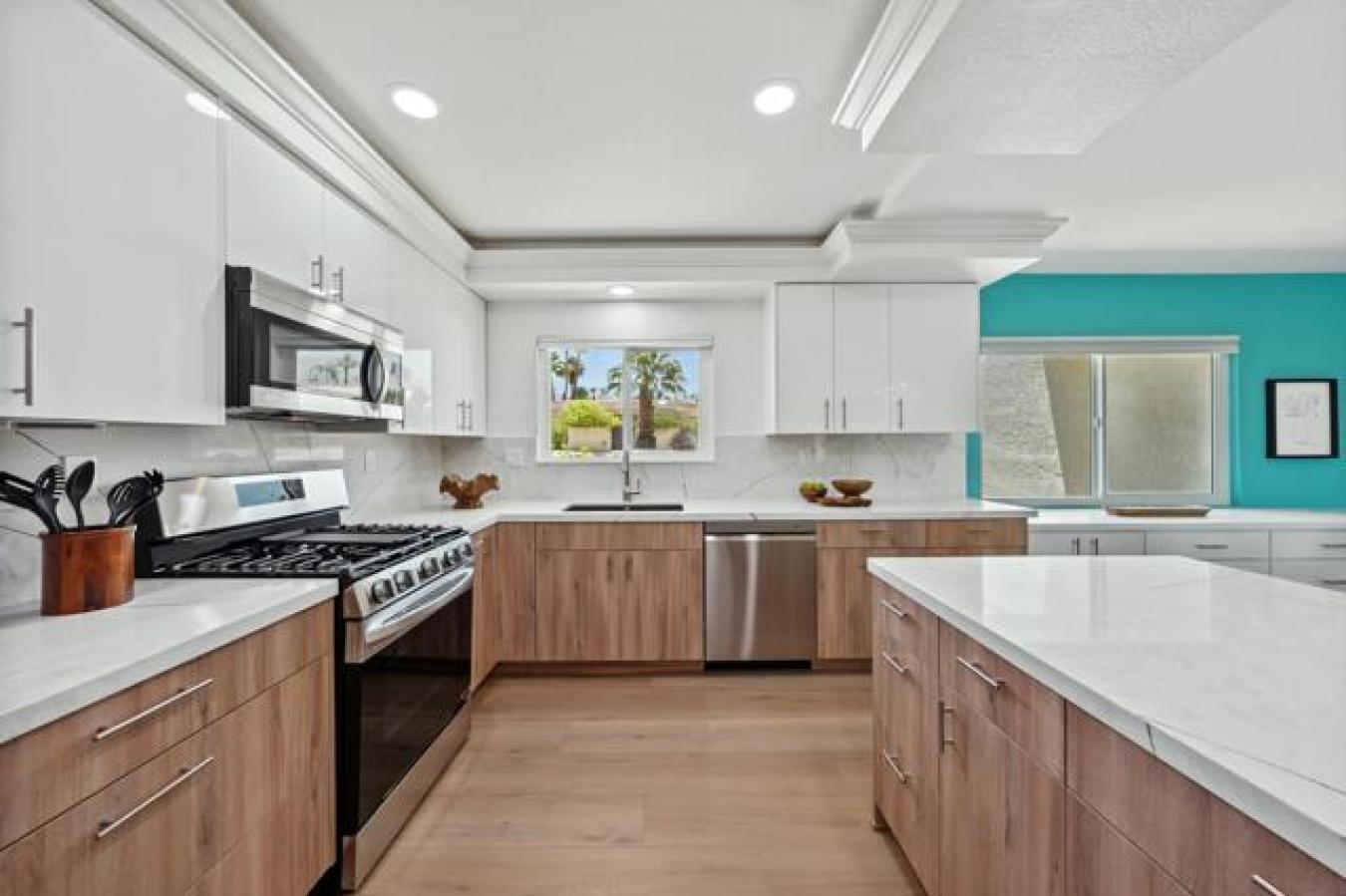 Palm Desert, California, 92260, United States, 3 Bedrooms Bedrooms, ,2 BathroomsBathrooms,Residential,For Sale,1888372