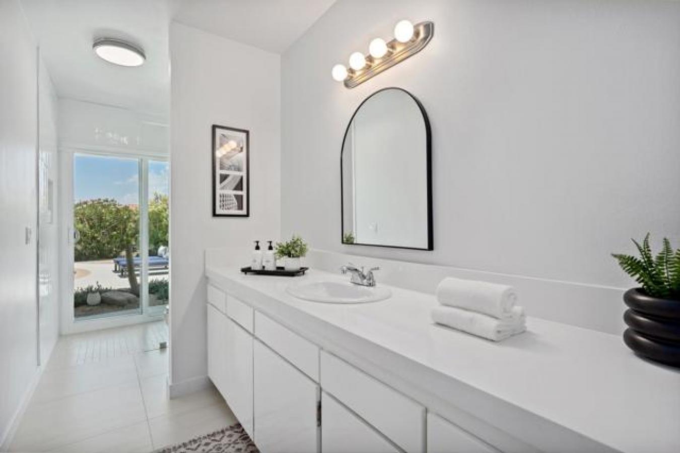 Palm Desert, California, 92260, United States, 3 Bedrooms Bedrooms, ,2 BathroomsBathrooms,Residential,For Sale,1888372