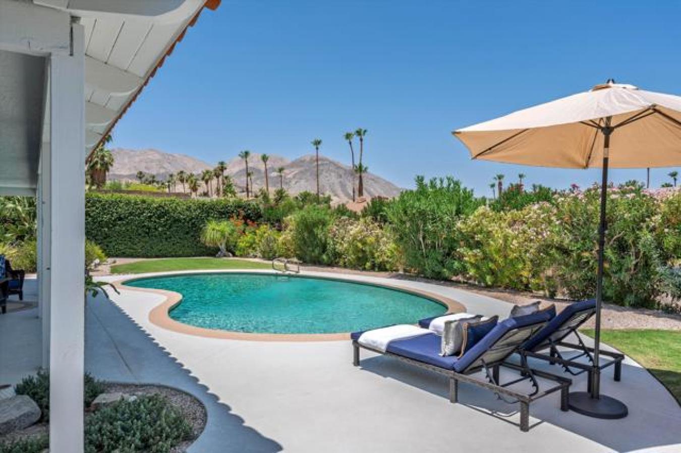 Palm Desert, California, 92260, United States, 3 Bedrooms Bedrooms, ,2 BathroomsBathrooms,Residential,For Sale,1888372