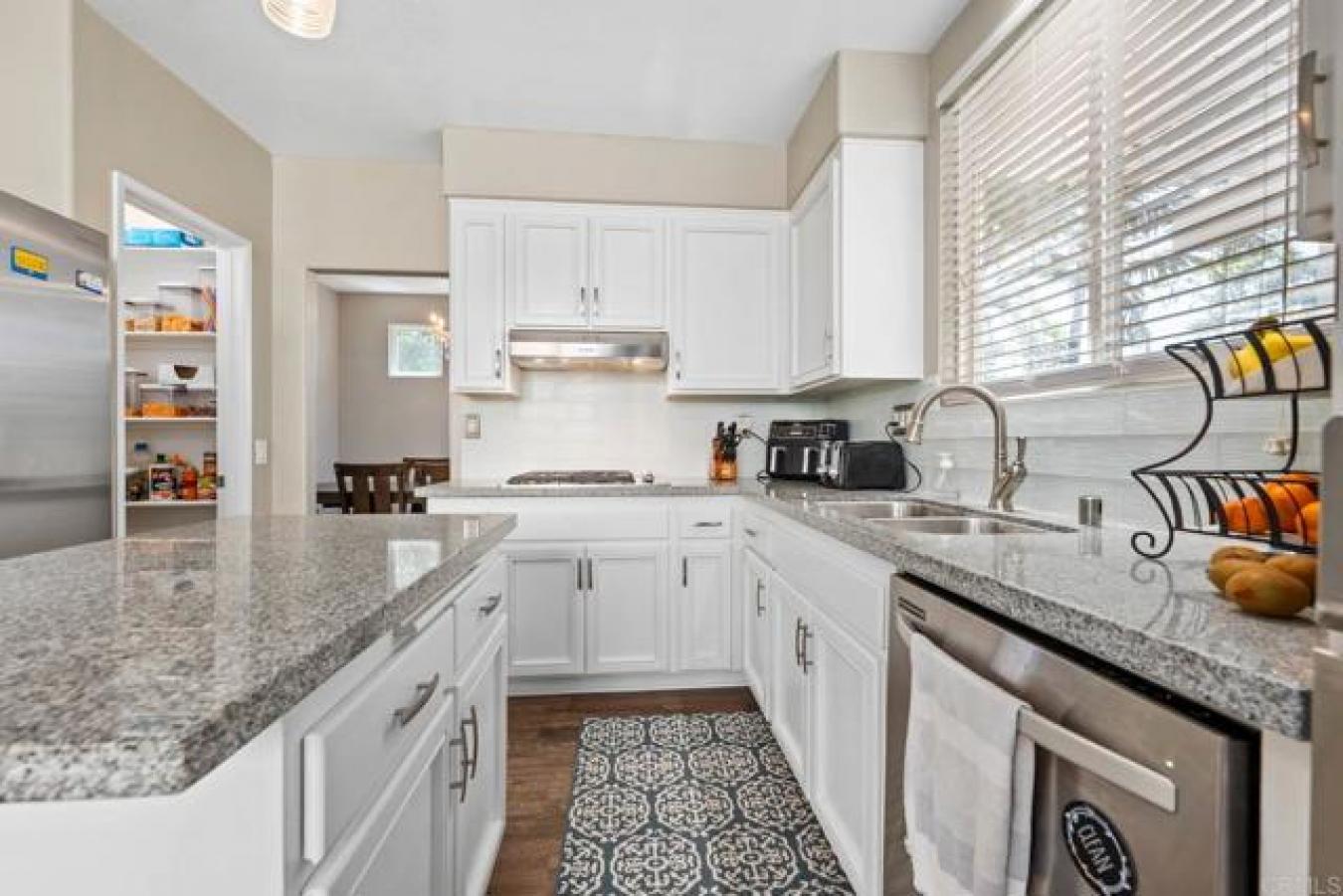 Escondido, California, 92026, United States, 4 Bedrooms Bedrooms, ,2 BathroomsBathrooms,Residential,For Sale,1888370