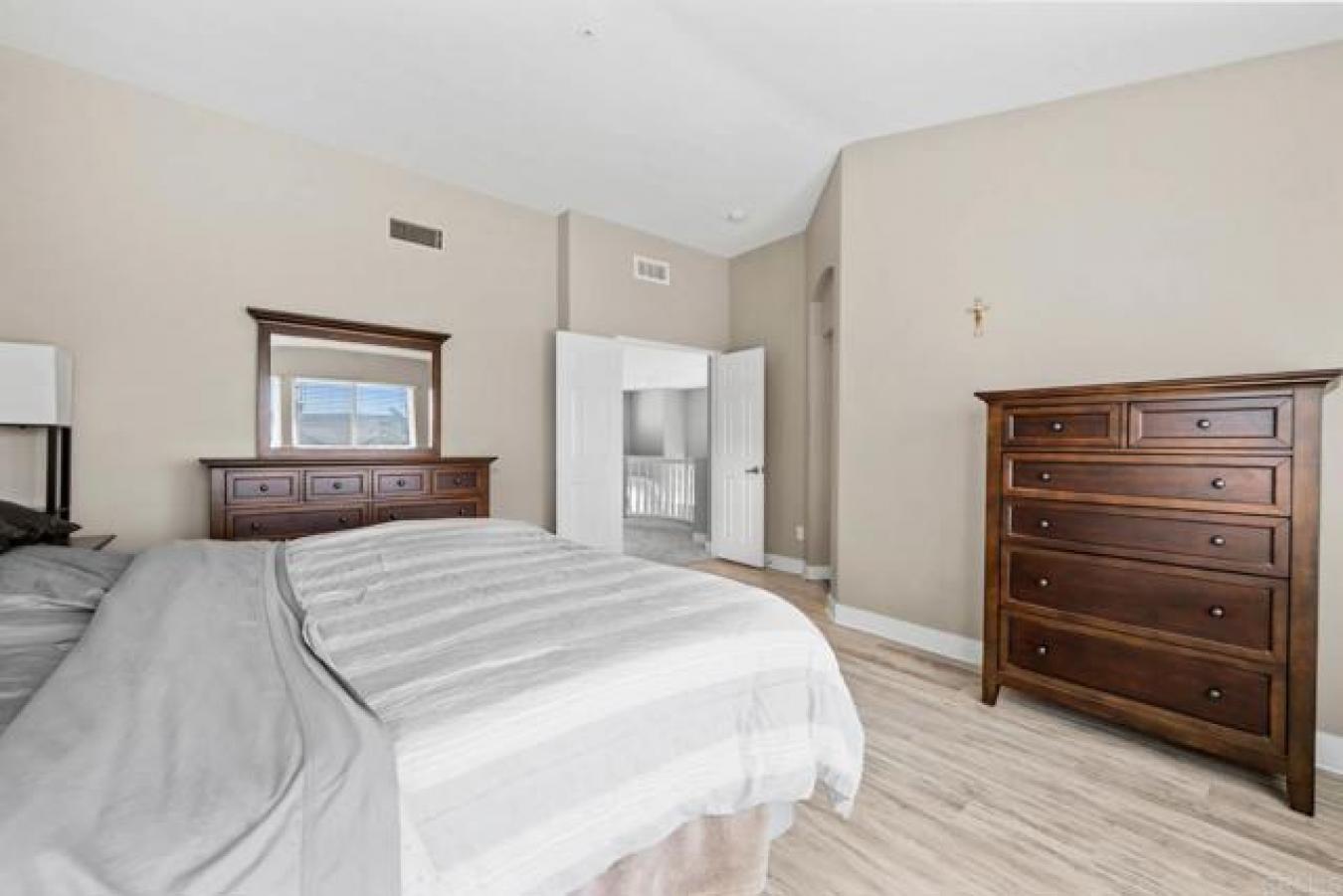 Escondido, California, 92026, United States, 4 Bedrooms Bedrooms, ,2 BathroomsBathrooms,Residential,For Sale,1888370