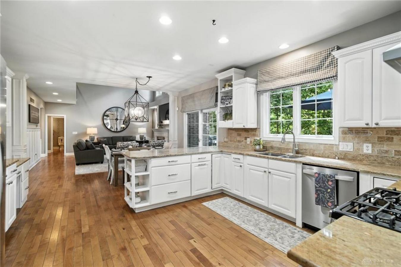 Springboro, Ohio, 45066, United States, 5 Bedrooms Bedrooms, ,4 BathroomsBathrooms,Residential,For Sale,1888369