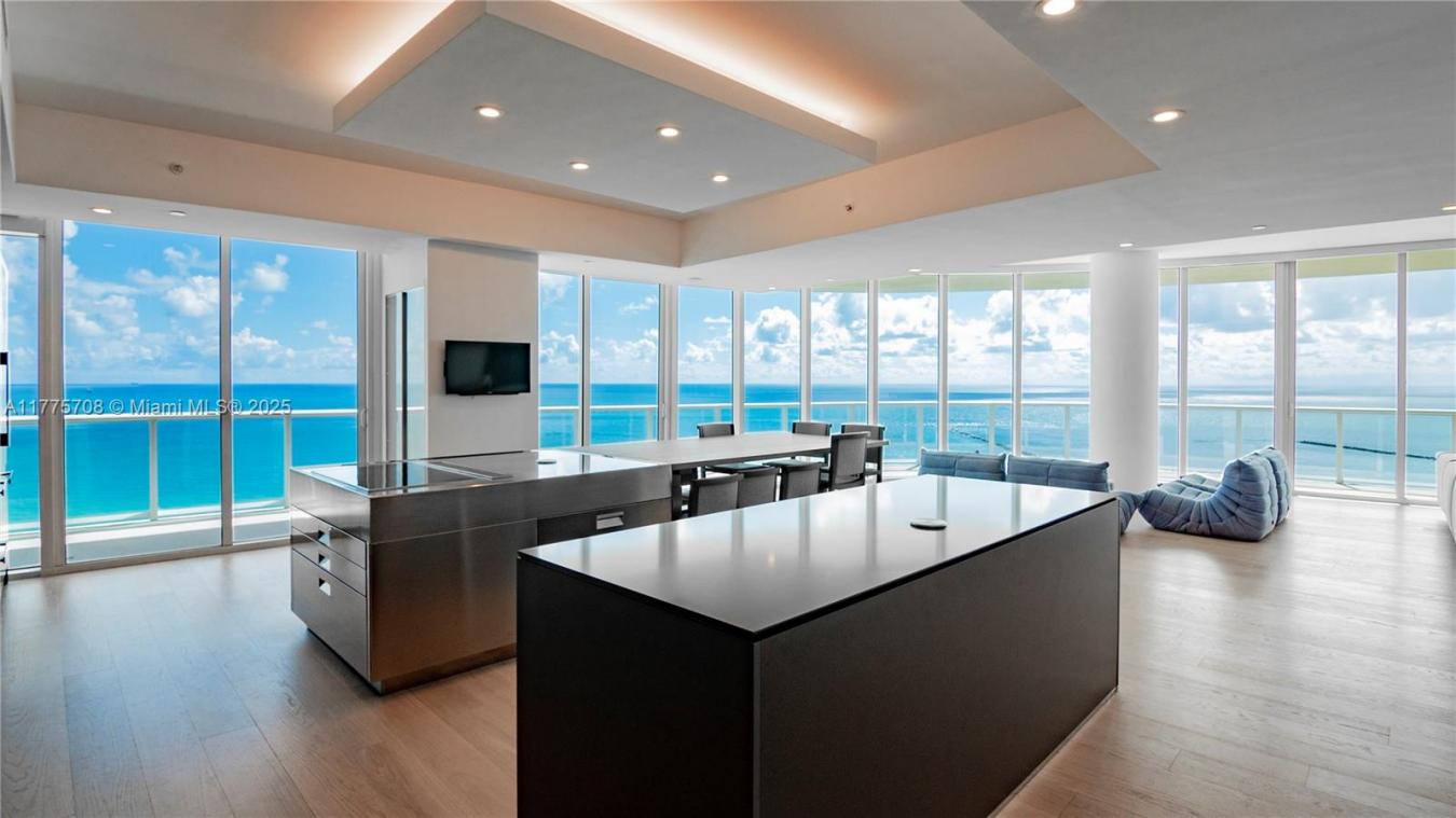 Miami Beach, Florida, 33139, United States, 5 Bedrooms Bedrooms, ,4 BathroomsBathrooms,Residential,For Sale,1880240