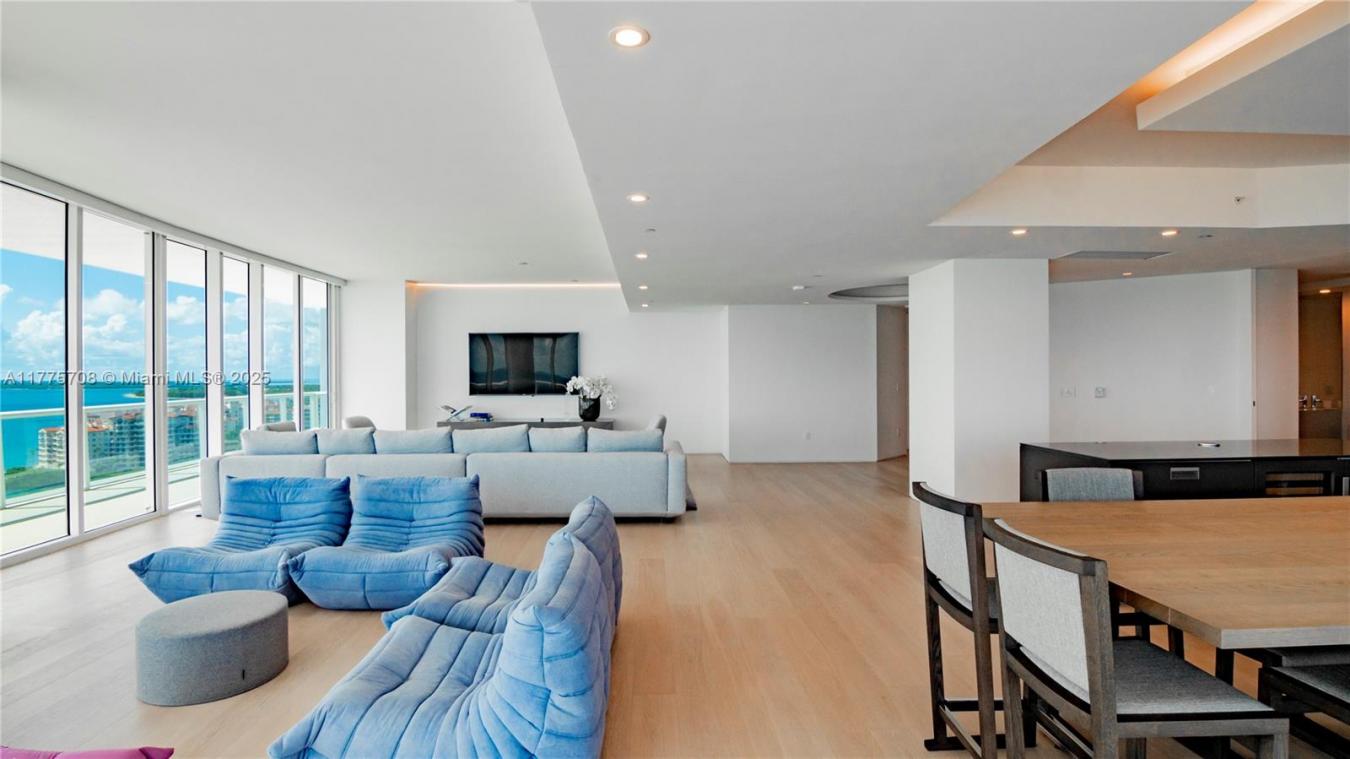 Miami Beach, Florida, 33139, United States, 5 Bedrooms Bedrooms, ,4 BathroomsBathrooms,Residential,For Sale,1880240