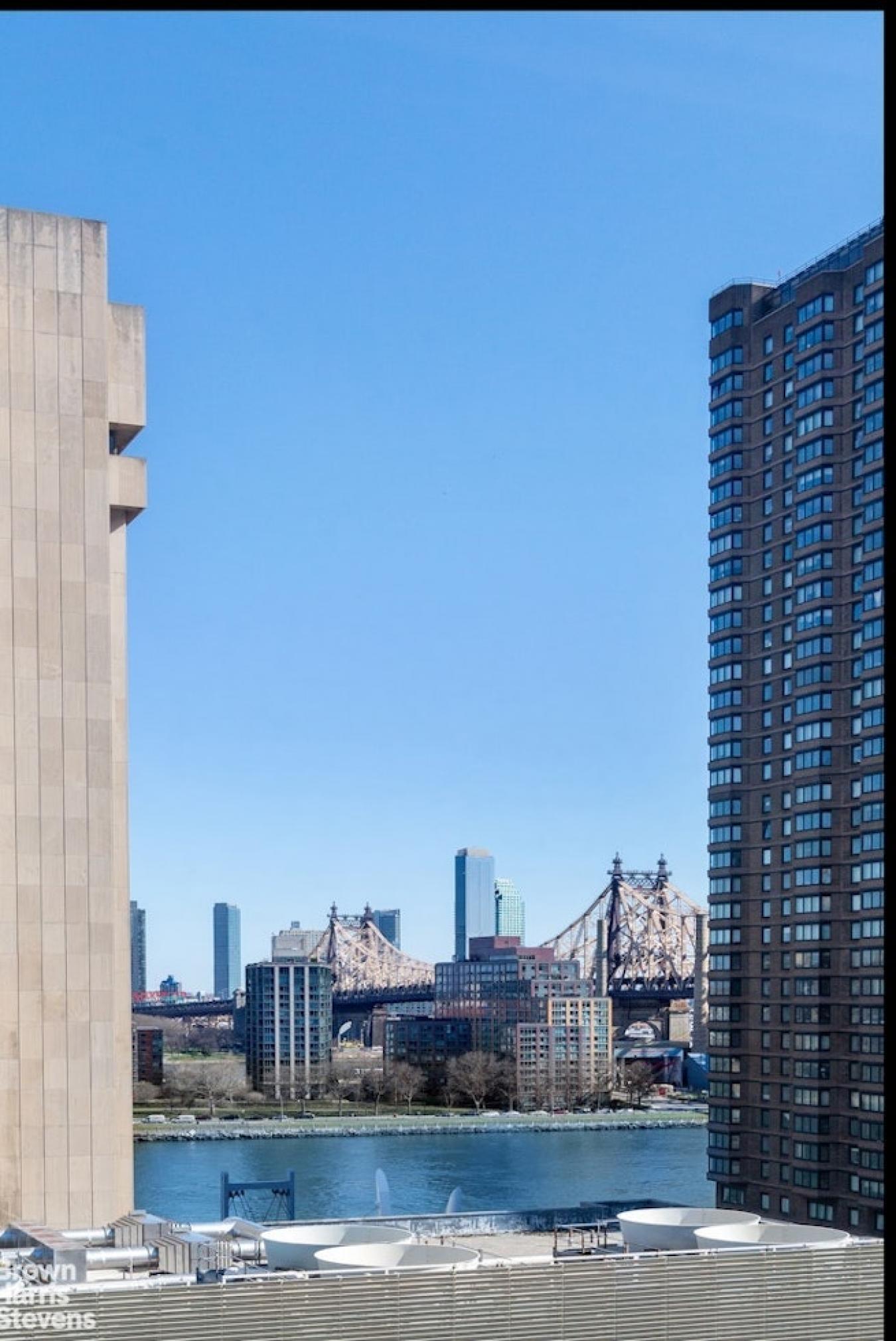 New York, New York, 10065, United States, 3 Bedrooms Bedrooms, ,2 BathroomsBathrooms,Residential,For Sale,1967476