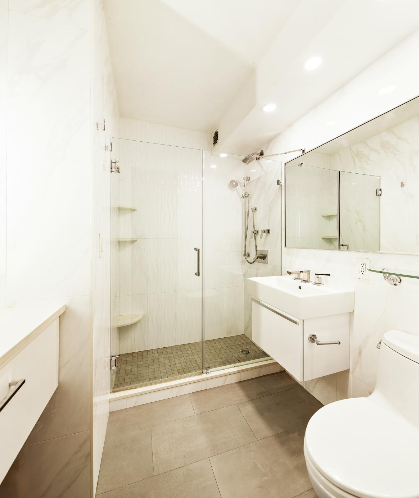 New York, New York, 10065, United States, 3 Bedrooms Bedrooms, ,2 BathroomsBathrooms,Residential,For Sale,1967476