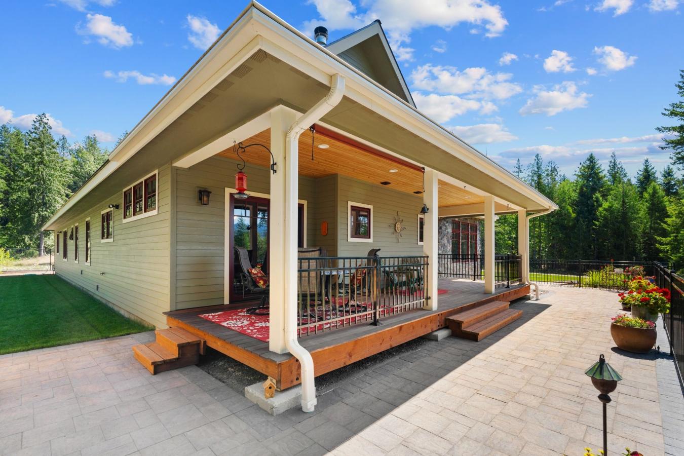 Sagle, Bonner, 83860, United States, 3 Bedrooms Bedrooms, ,3 BathroomsBathrooms,Residential,For Sale,1888367