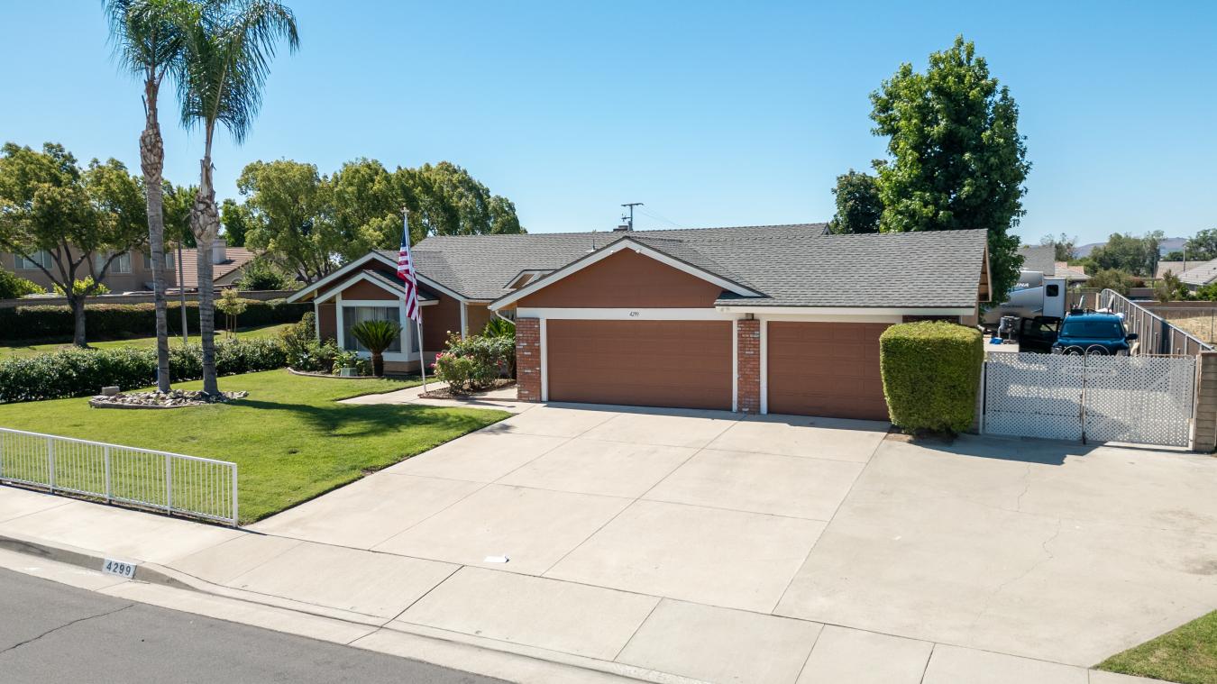 Chino, San Bernardino, 91710, United States, 3 Bedrooms Bedrooms, ,2 BathroomsBathrooms,Residential,For Sale,1888366