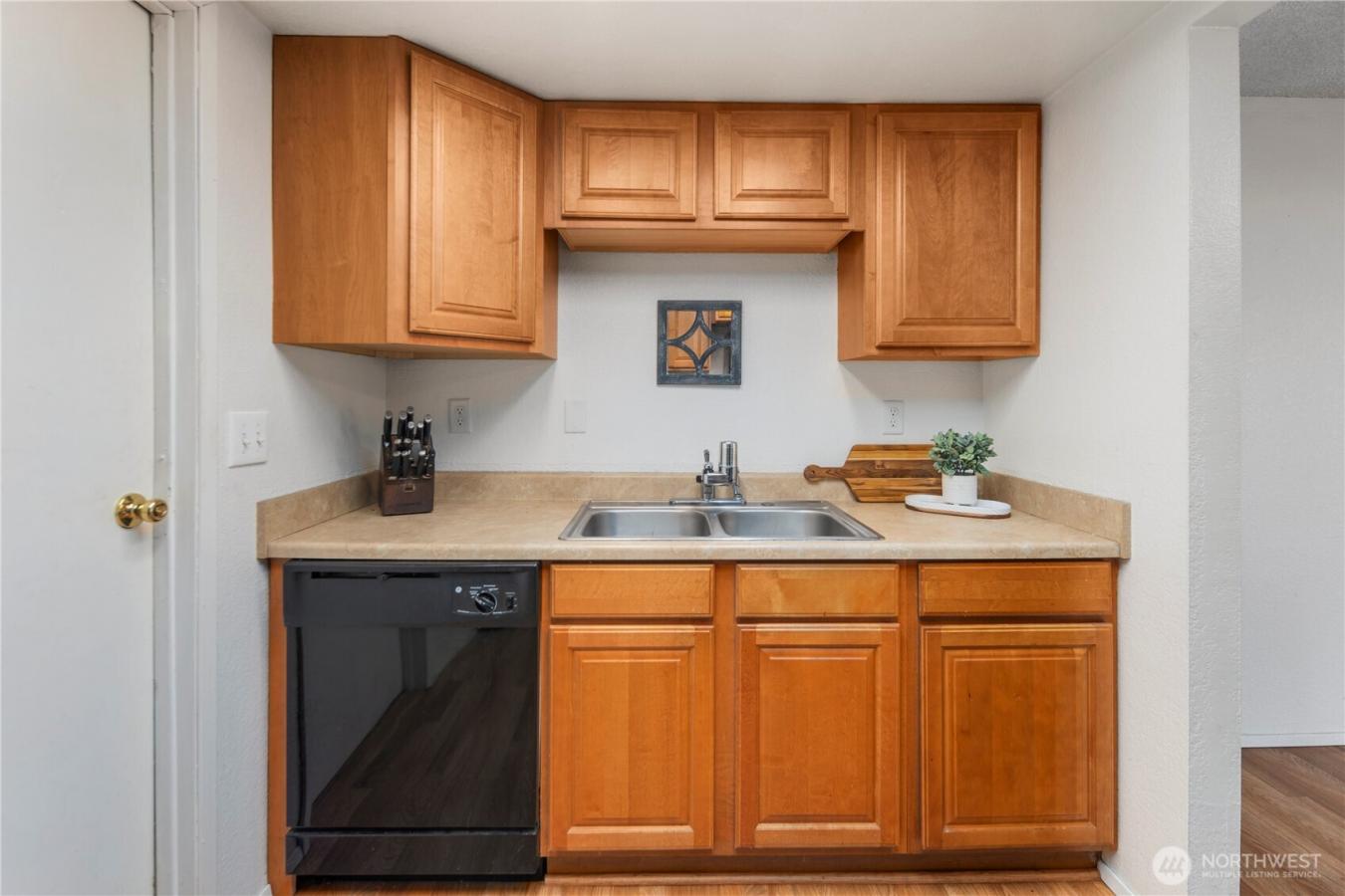 Puyallup, Pierce, 98371, United States, 4 Bedrooms Bedrooms, ,2 BathroomsBathrooms,Residential,For Sale,1889257