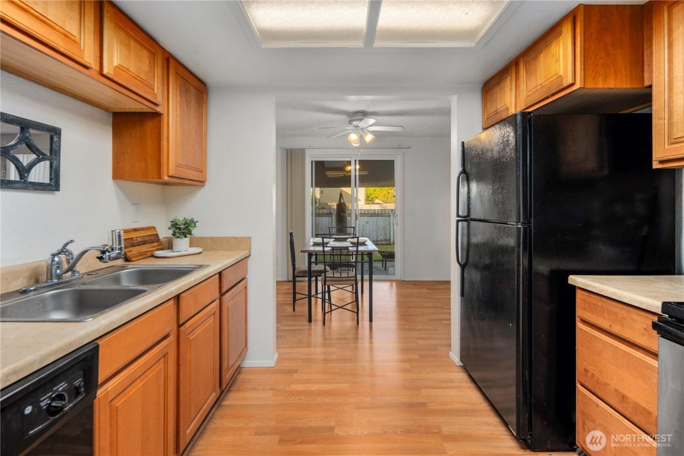 Puyallup, Pierce, 98371, United States, 4 Bedrooms Bedrooms, ,2 BathroomsBathrooms,Residential,For Sale,1889257