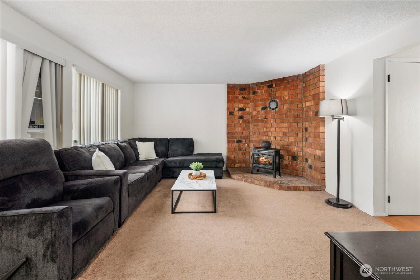 Puyallup, Pierce, 98371, United States, 4 Bedrooms Bedrooms, ,2 BathroomsBathrooms,Residential,For Sale,1889257