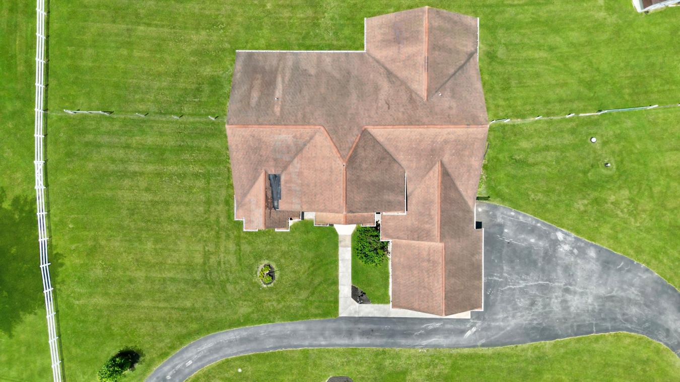 Maxwelton, West Virginia, 24957, United States, 6 Bedrooms Bedrooms, ,4 BathroomsBathrooms,Residential,For Sale,1889253