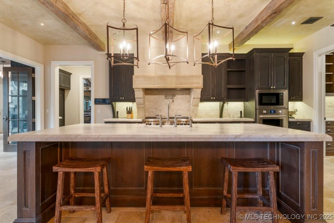 Owasso, Oklahoma, 74055, United States, 4 Bedrooms Bedrooms, ,5 BathroomsBathrooms,Residential,For Sale,1889252