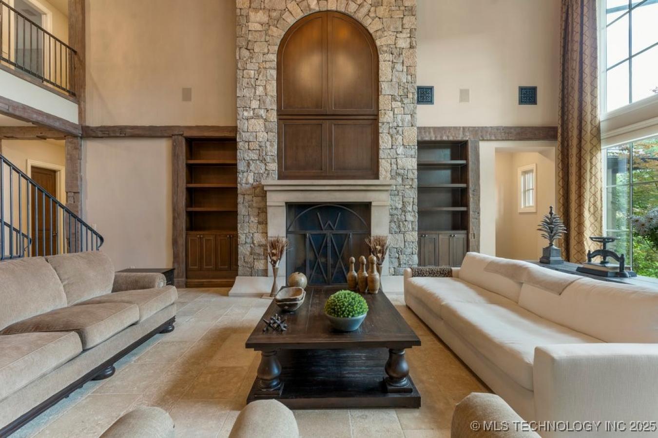 Owasso, Oklahoma, 74055, United States, 4 Bedrooms Bedrooms, ,5 BathroomsBathrooms,Residential,For Sale,1889252