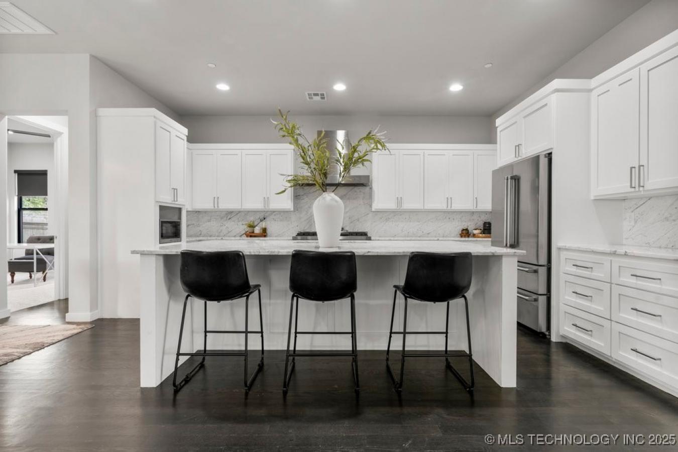 Broken Arrow, Oklahoma, 74011, United States, 4 Bedrooms Bedrooms, ,4 BathroomsBathrooms,Residential,For Sale,1889251