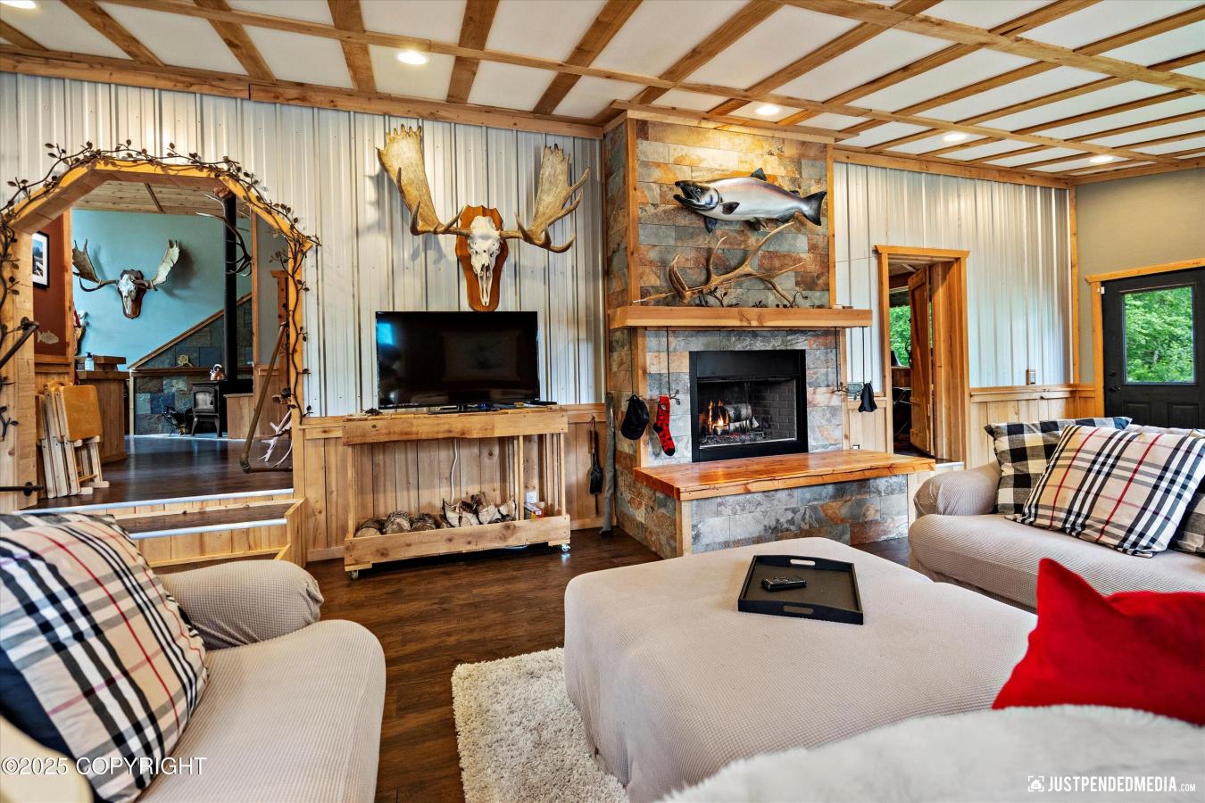 This is a fully custom home, with every detail designed and hand-craft – image 10