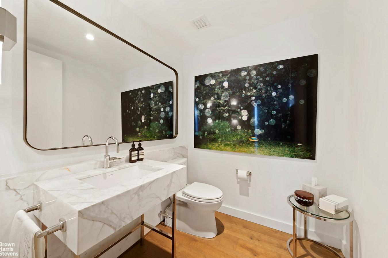 Brooklyn Heights, New York, 11201, United States, 3 Bedrooms Bedrooms, ,2 BathroomsBathrooms,Residential,For Sale,1952732