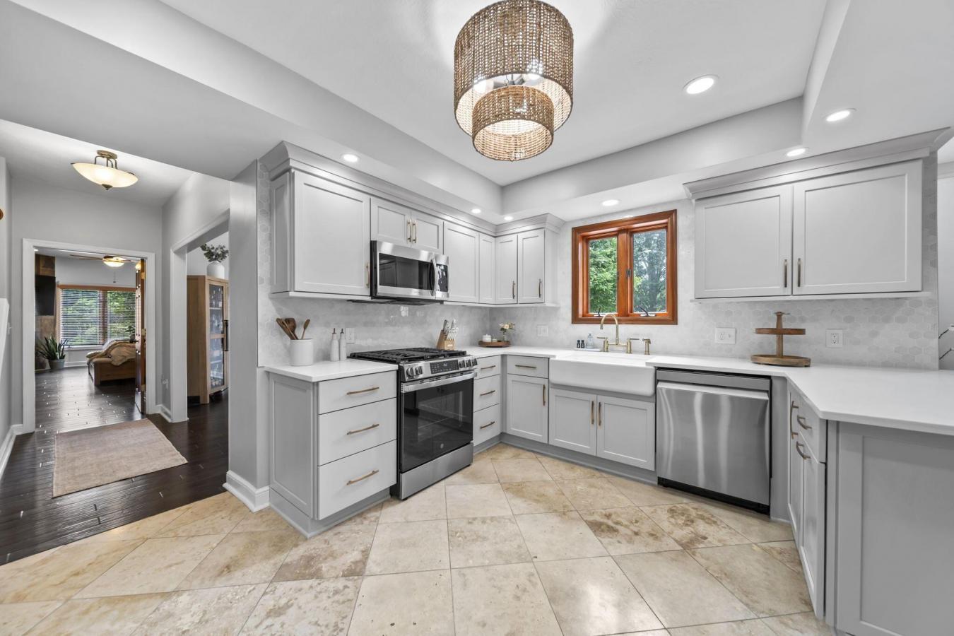 Lewis Center, Ohio, 43035, United States, 6 Bedrooms Bedrooms, ,3 BathroomsBathrooms,Residential,For Sale,1889243