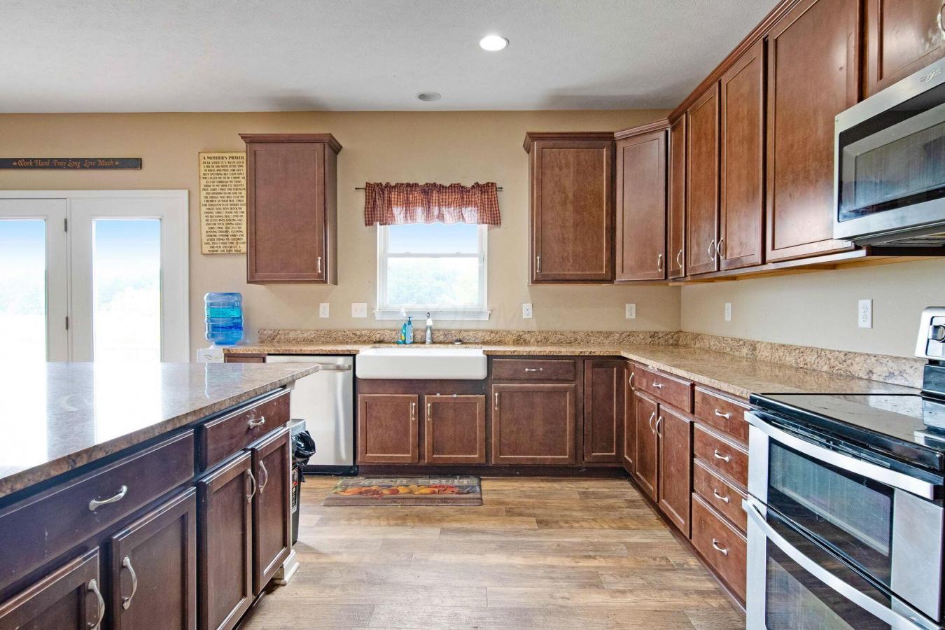 Richwood, Ohio, 43344, United States, 5 Bedrooms Bedrooms, ,3 BathroomsBathrooms,Residential,For Sale,1889242