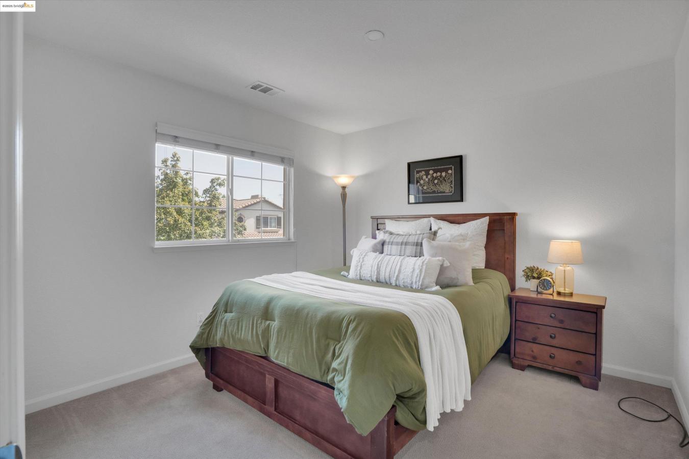 Livermore, California, 94551, United States, 3 Bedrooms Bedrooms, ,2 BathroomsBathrooms,Residential,For Sale,1889241