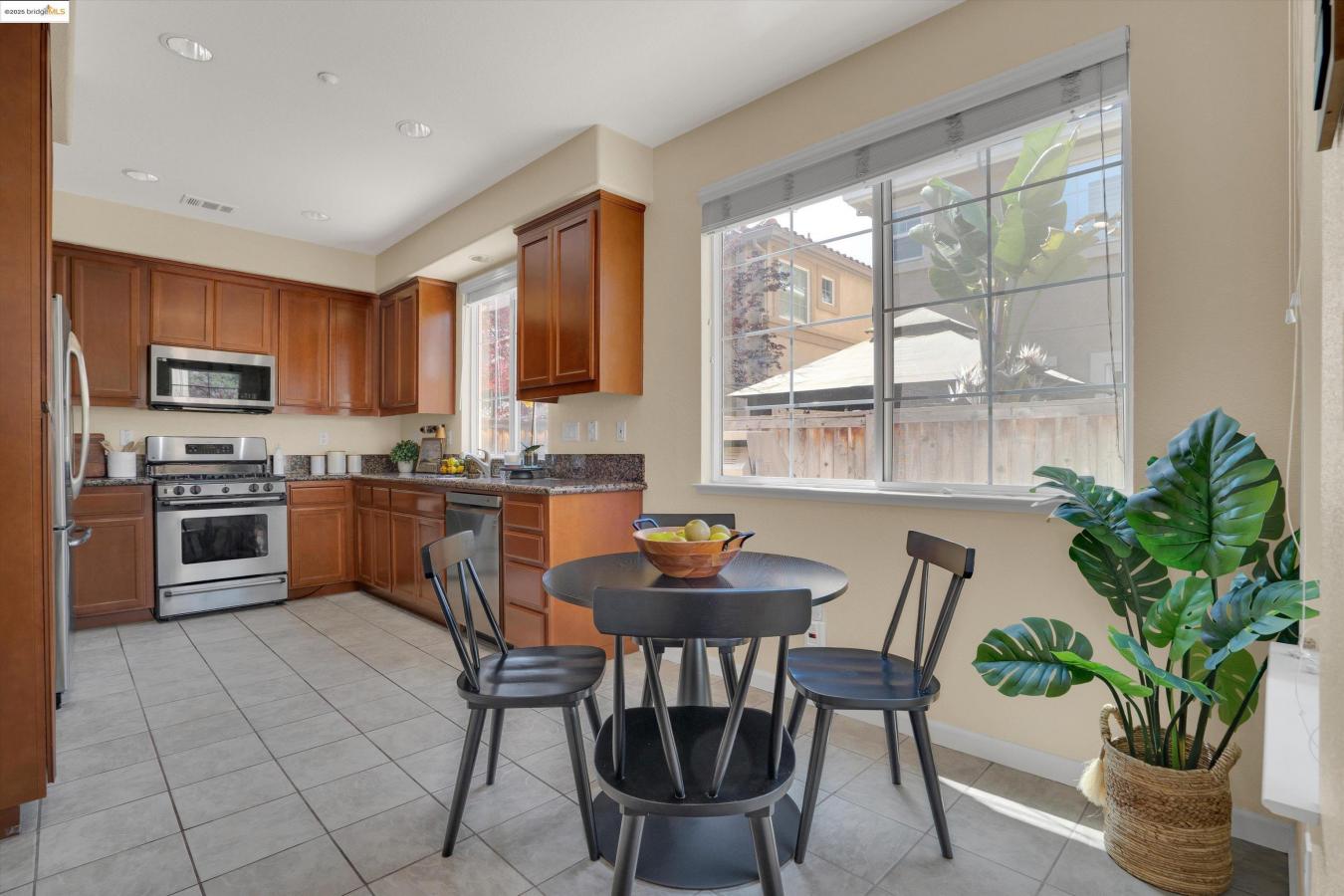 Livermore, California, 94551, United States, 3 Bedrooms Bedrooms, ,2 BathroomsBathrooms,Residential,For Sale,1889241