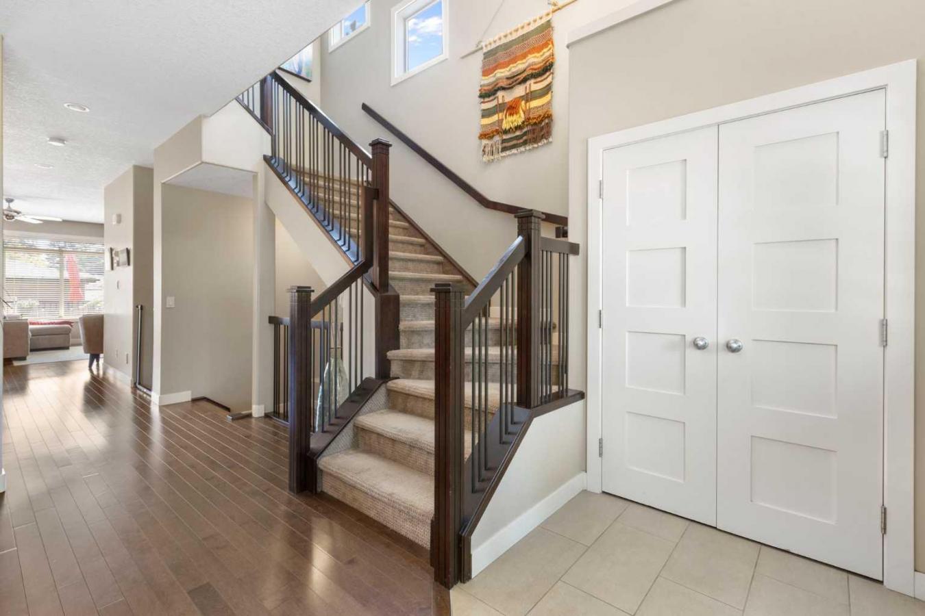 Calgary, AB, T3C0A7, Canada, 3 Bedrooms Bedrooms, ,2 BathroomsBathrooms,Residential,For Sale,1889248