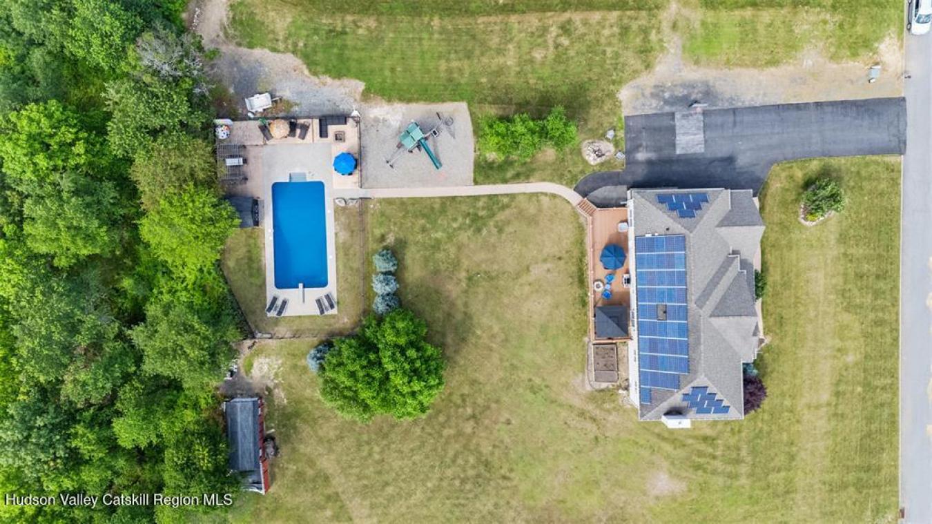 Goshen, New York, 10924, United States, 5 Bedrooms Bedrooms, ,3 BathroomsBathrooms,Residential,For Sale,1889237