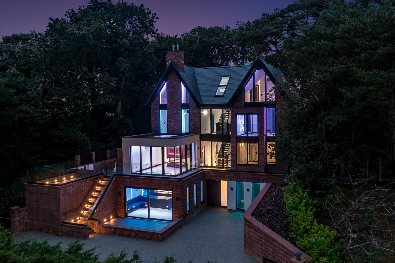 Ormskirk, West Lancashire, L39 5HD, United Kingdom, 4 Bedrooms Bedrooms, ,5 BathroomsBathrooms,Residential,For Sale,1889235