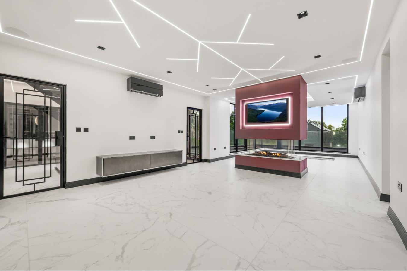 Ormskirk, West Lancashire, L39 5HD, United Kingdom, 4 Bedrooms Bedrooms, ,5 BathroomsBathrooms,Residential,For Sale,1889235