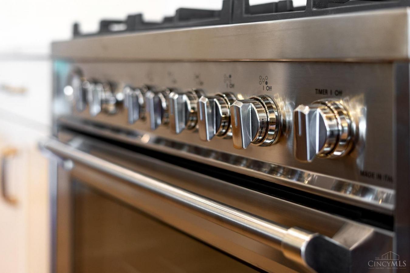 Cincinnati, Ohio, 45202, United States, 3 Bedrooms Bedrooms, ,3 BathroomsBathrooms,Residential,For Sale,1889239