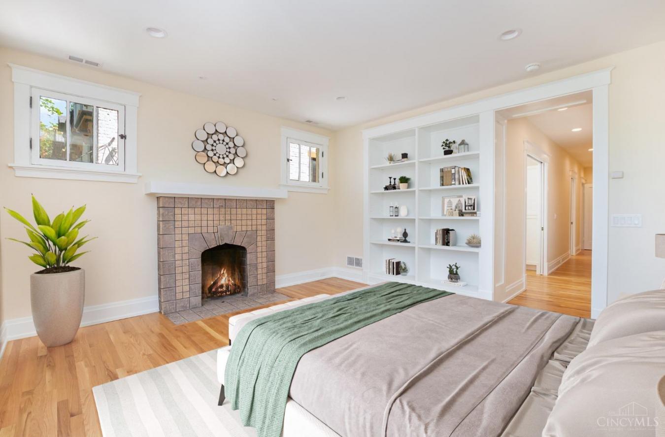 Cincinnati, Ohio, 45202, United States, 3 Bedrooms Bedrooms, ,3 BathroomsBathrooms,Residential,For Sale,1889239