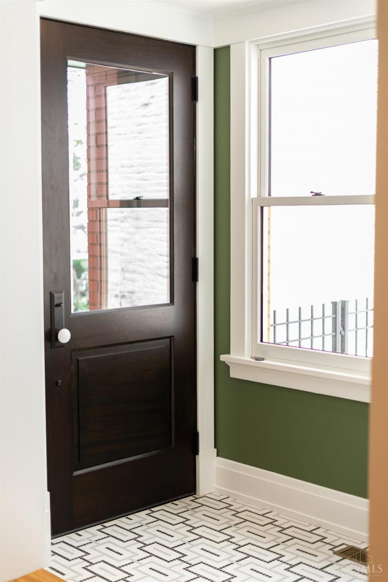 Cincinnati, Ohio, 45202, United States, 3 Bedrooms Bedrooms, ,3 BathroomsBathrooms,Residential,For Sale,1889239