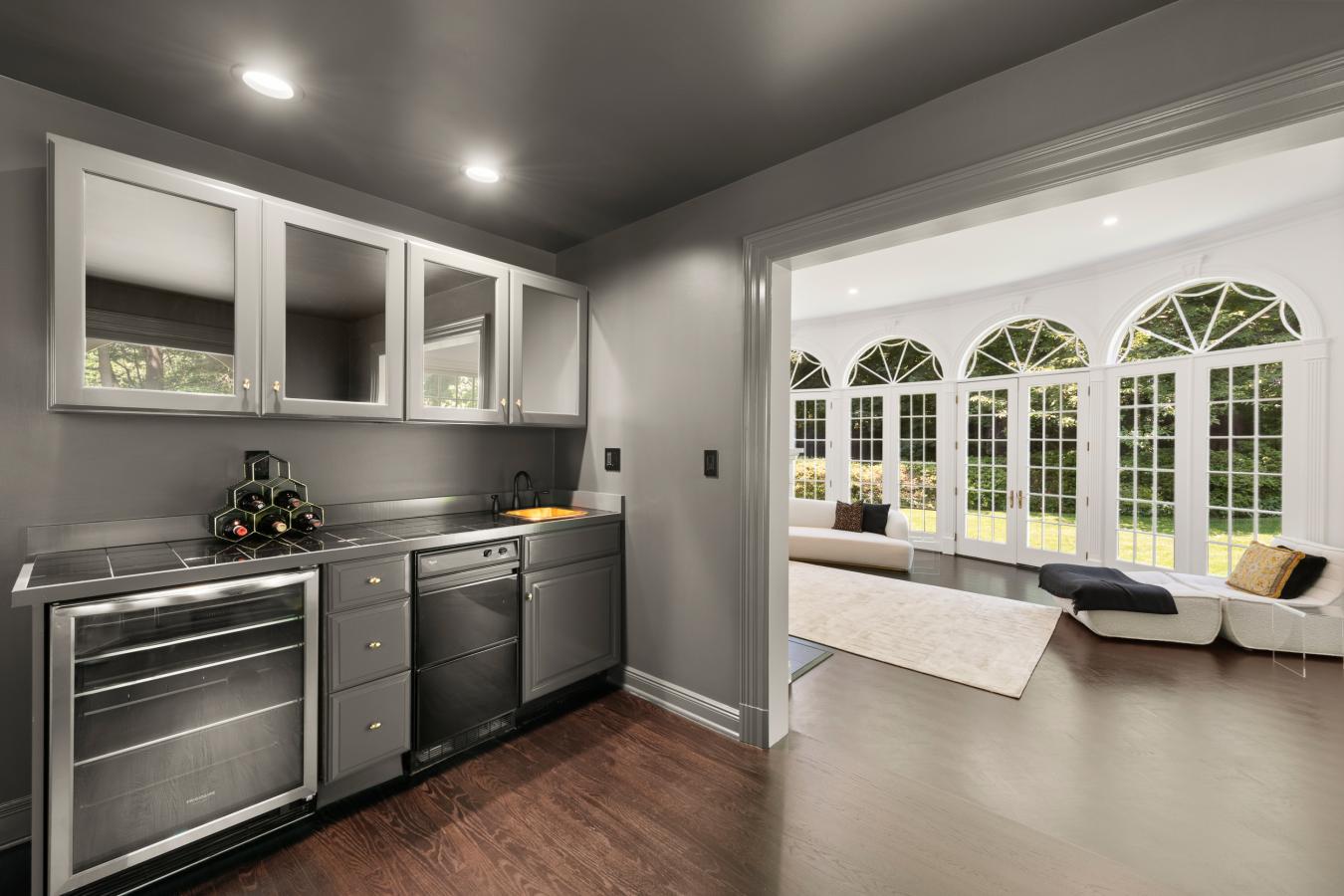 Greenwich, Fairfield, 06830, United States, 4 Bedrooms Bedrooms, ,5 BathroomsBathrooms,Residential,For Sale,1883748