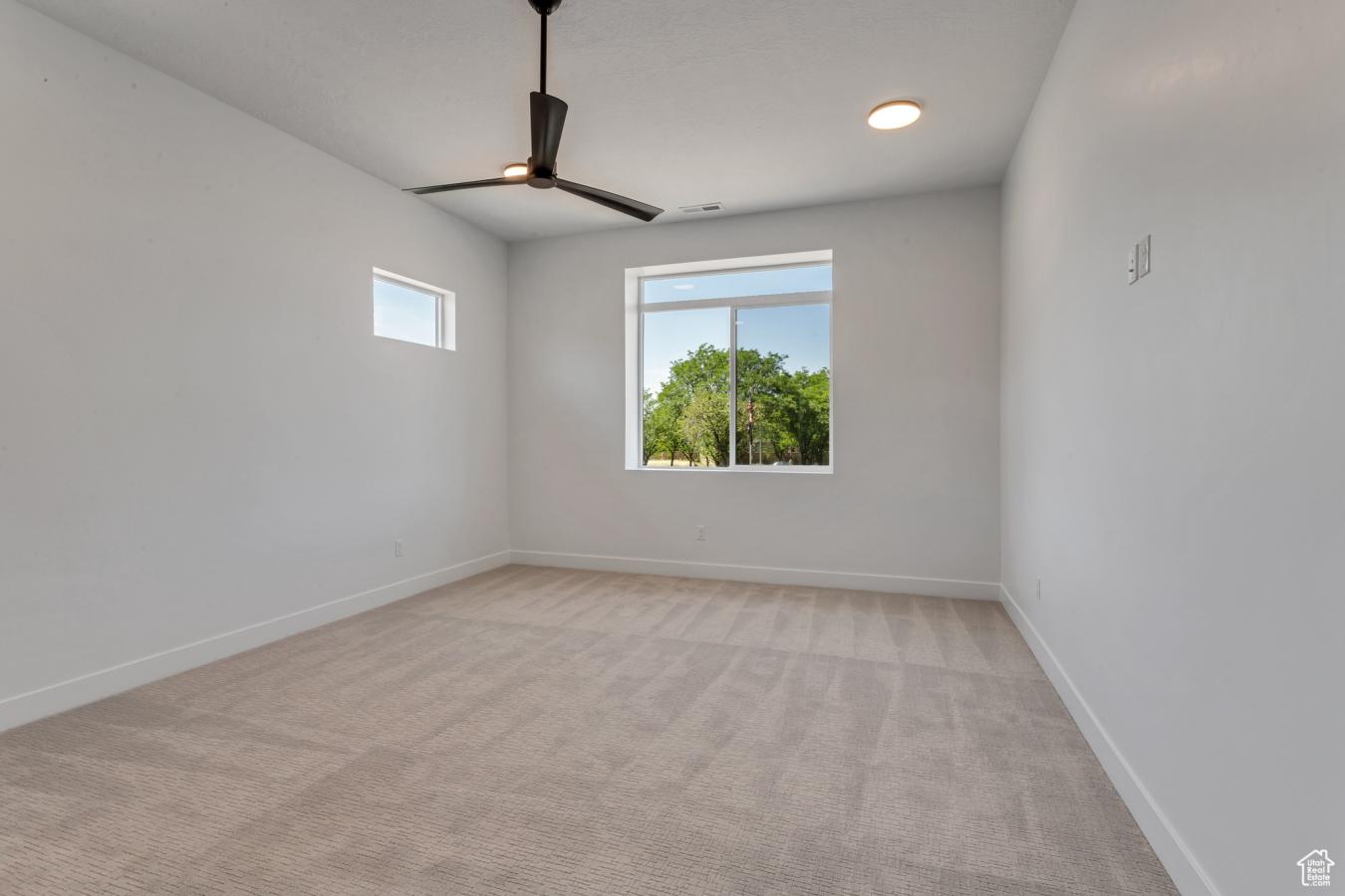 Orem, Utah, 84097, United States, 4 Bedrooms Bedrooms, ,3 BathroomsBathrooms,Residential,For Sale,1889232