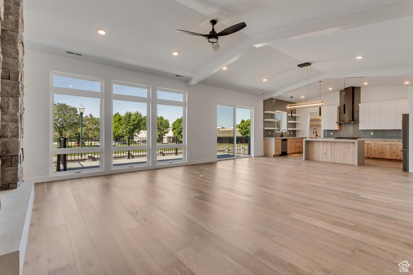 Orem, Utah, 84097, United States, 4 Bedrooms Bedrooms, ,3 BathroomsBathrooms,Residential,For Sale,1889232