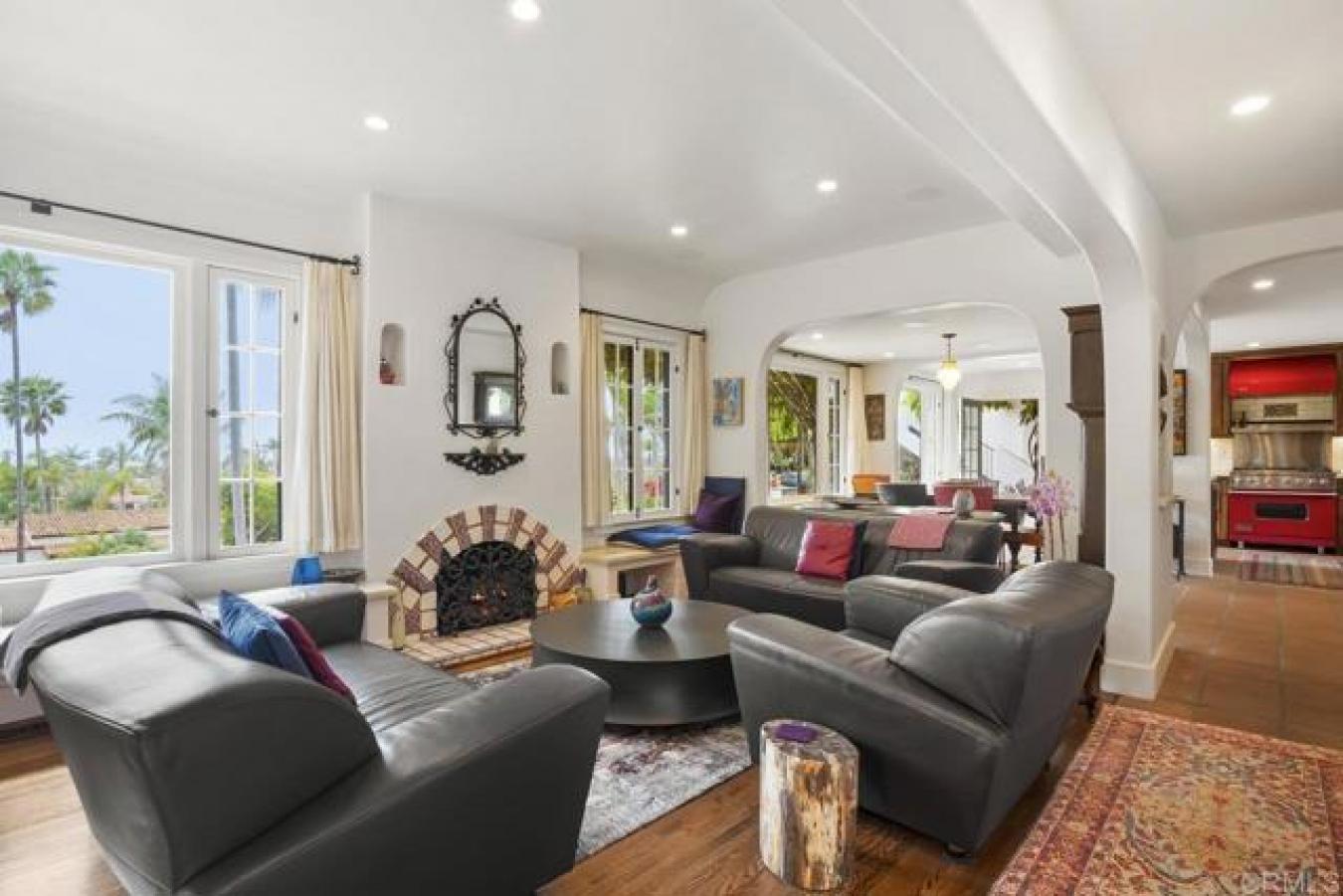 Encinitas, California, 92024, United States, 5 Bedrooms Bedrooms, ,5 BathroomsBathrooms,Residential,For Sale,1889231