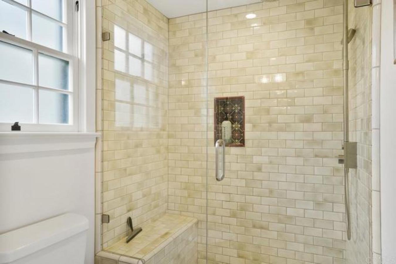 Encinitas, California, 92024, United States, 5 Bedrooms Bedrooms, ,5 BathroomsBathrooms,Residential,For Sale,1889231