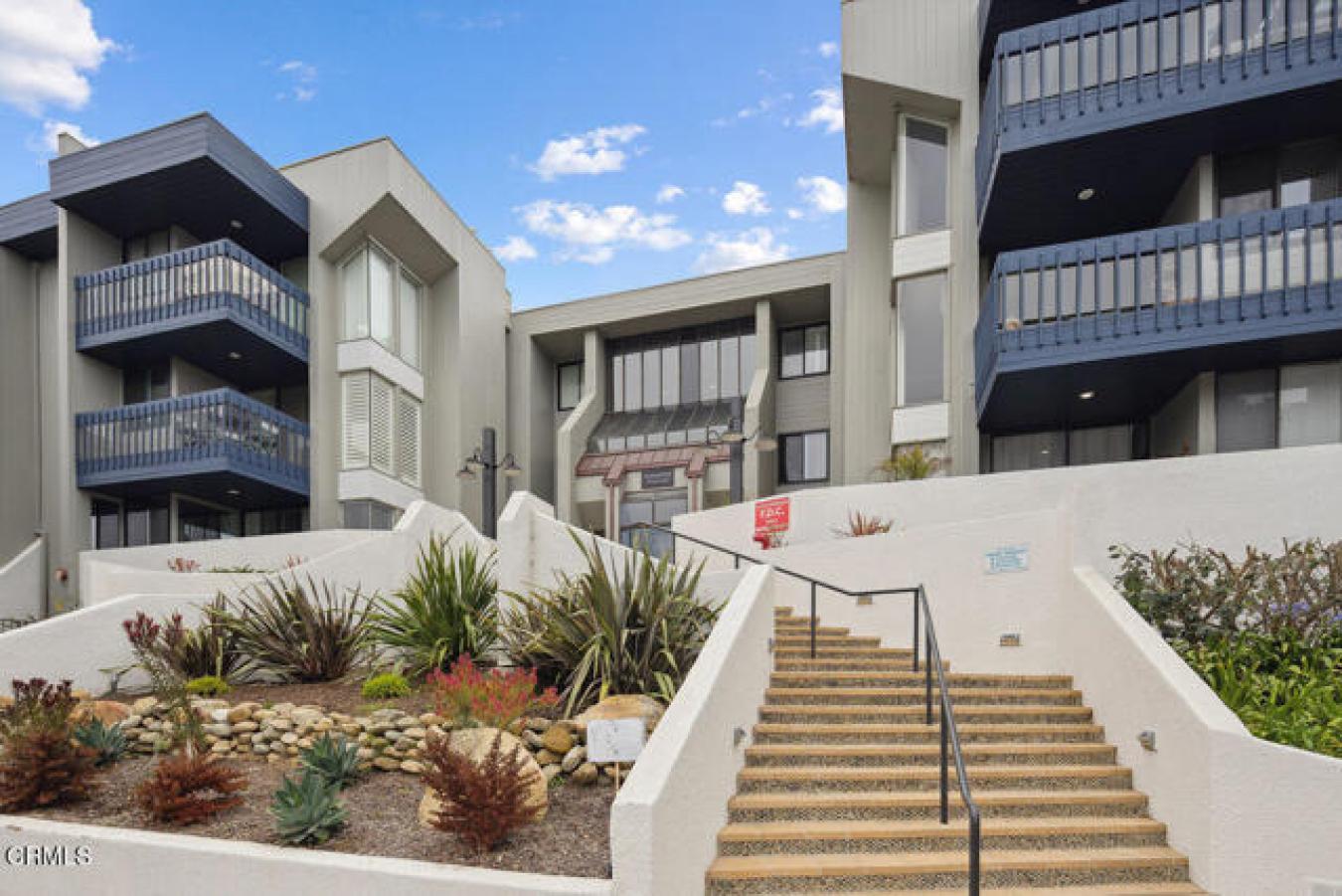 Ventura, California, 93001, United States, 3 Bedrooms Bedrooms, ,3 BathroomsBathrooms,Residential,For Sale,1889226