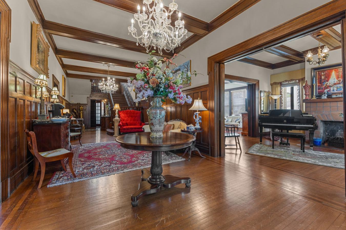 Dunn, North Carolina, 28334, United States, 8 Bedrooms Bedrooms, ,7 BathroomsBathrooms,Residential,For Sale,1959888