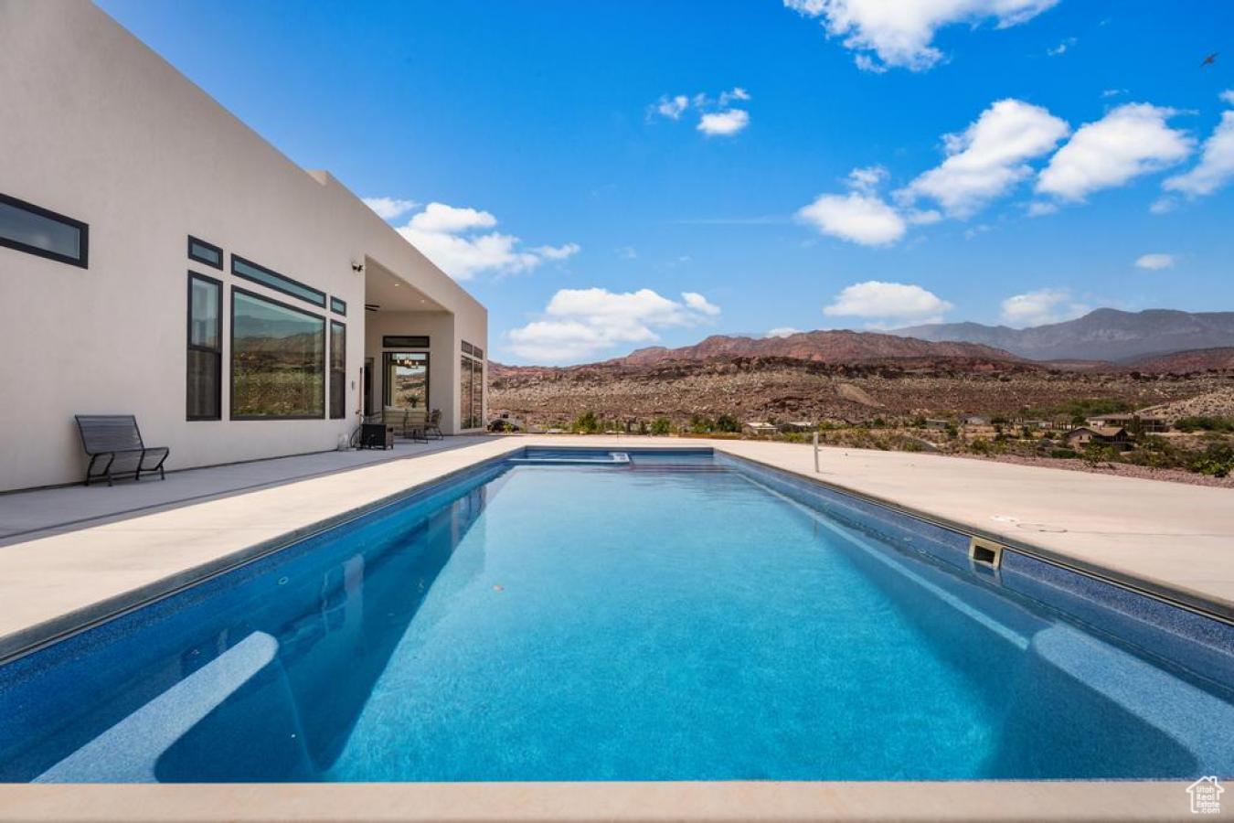 Leeds, Utah, 84746, United States, 4 Bedrooms Bedrooms, ,4 BathroomsBathrooms,Residential,For Sale,1889471