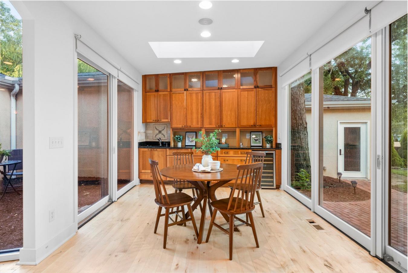 Upper Arlington, Franklin, 43220, United States, 5 Bedrooms Bedrooms, ,6 BathroomsBathrooms,Residential,For Sale,1886704