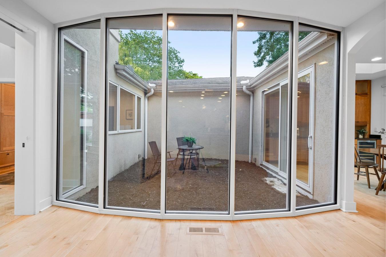 Upper Arlington, Franklin, 43220, United States, 5 Bedrooms Bedrooms, ,6 BathroomsBathrooms,Residential,For Sale,1886704